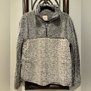 Thread Supply teddy sherpa zip pullover beige & gray size M